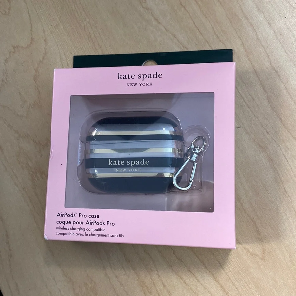 NWT Kate Spade Air Pods Pro case - Picture 1 of 3